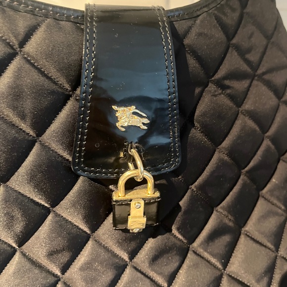 BEAUTIFUL BURBERRY SHOULDER BAG! - Picture 2 of 6